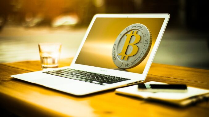 bitcoin-3090250_1280